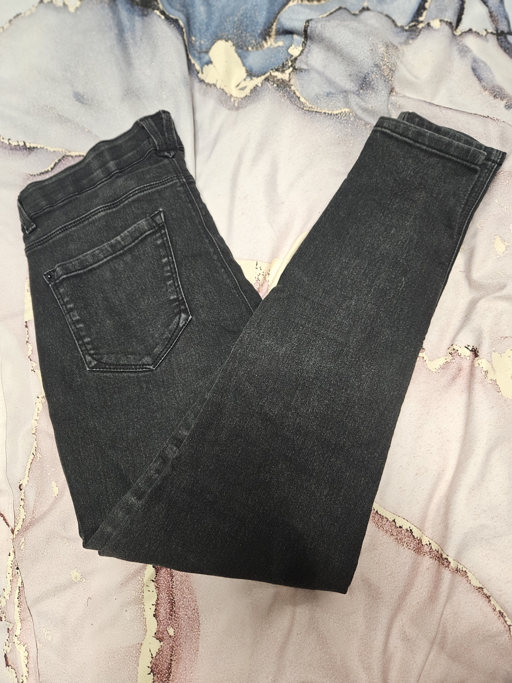 High-Rise Skinny Jeans in Washed Black